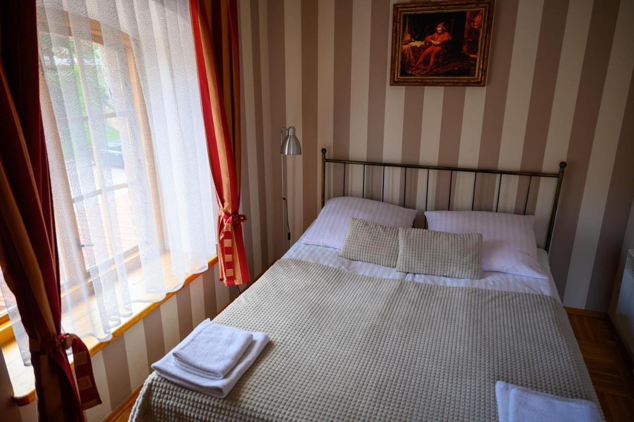 Hotel Stary Browar Tarnobrzeg Esterno foto